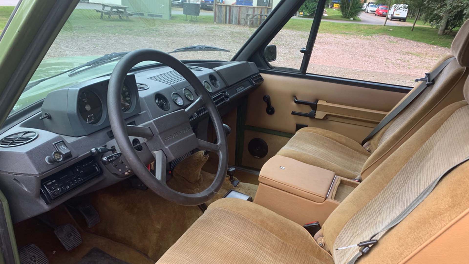 Salvage Hunters Classic Cars Range Rover interior